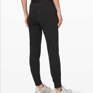 Lululemon ready to fleece jogger sz 6